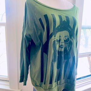 Green Graphic Relaxed Sweatshirt